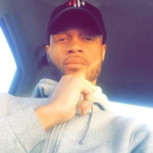 Meet your Posher, Derrick